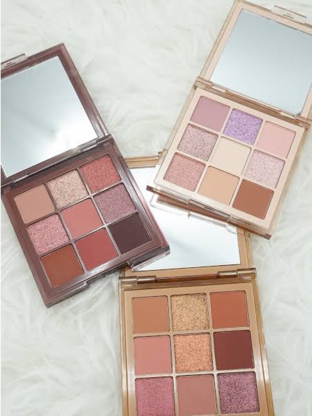 HUDA BEAUTY Nude Eyeshadow Palette Light & Medium Buddle - Pink & Brown Tones - Picture 4 of 8
